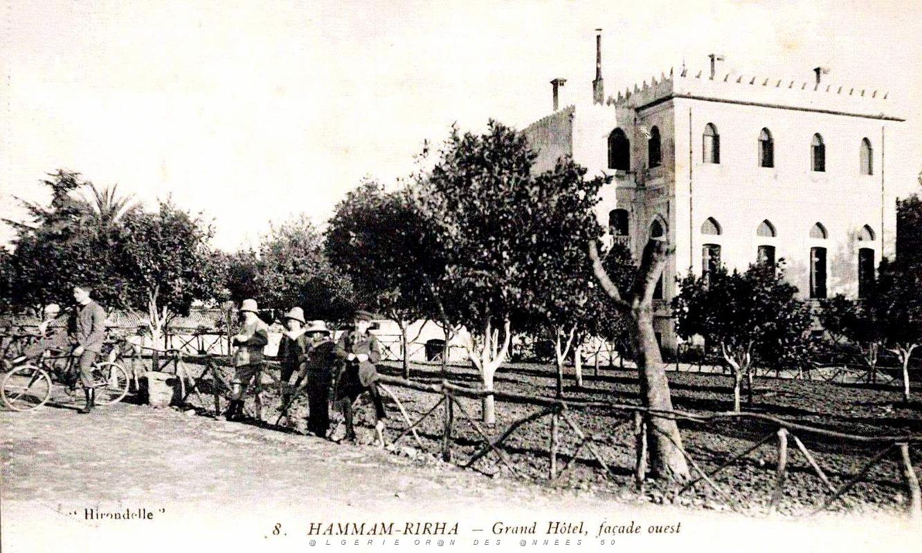 Hammam-Righa - Grand-Hotel - Facade ouest.jpg